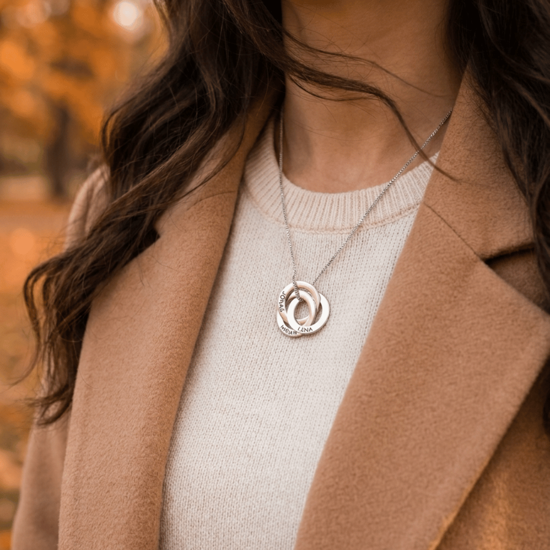 Ringkette mit gravierten Namen