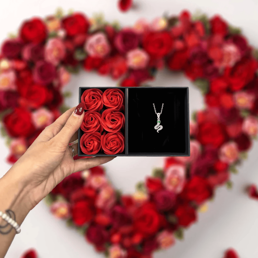 Schlangenanhänger Halskette – 18K Vergoldet & Edelstahl